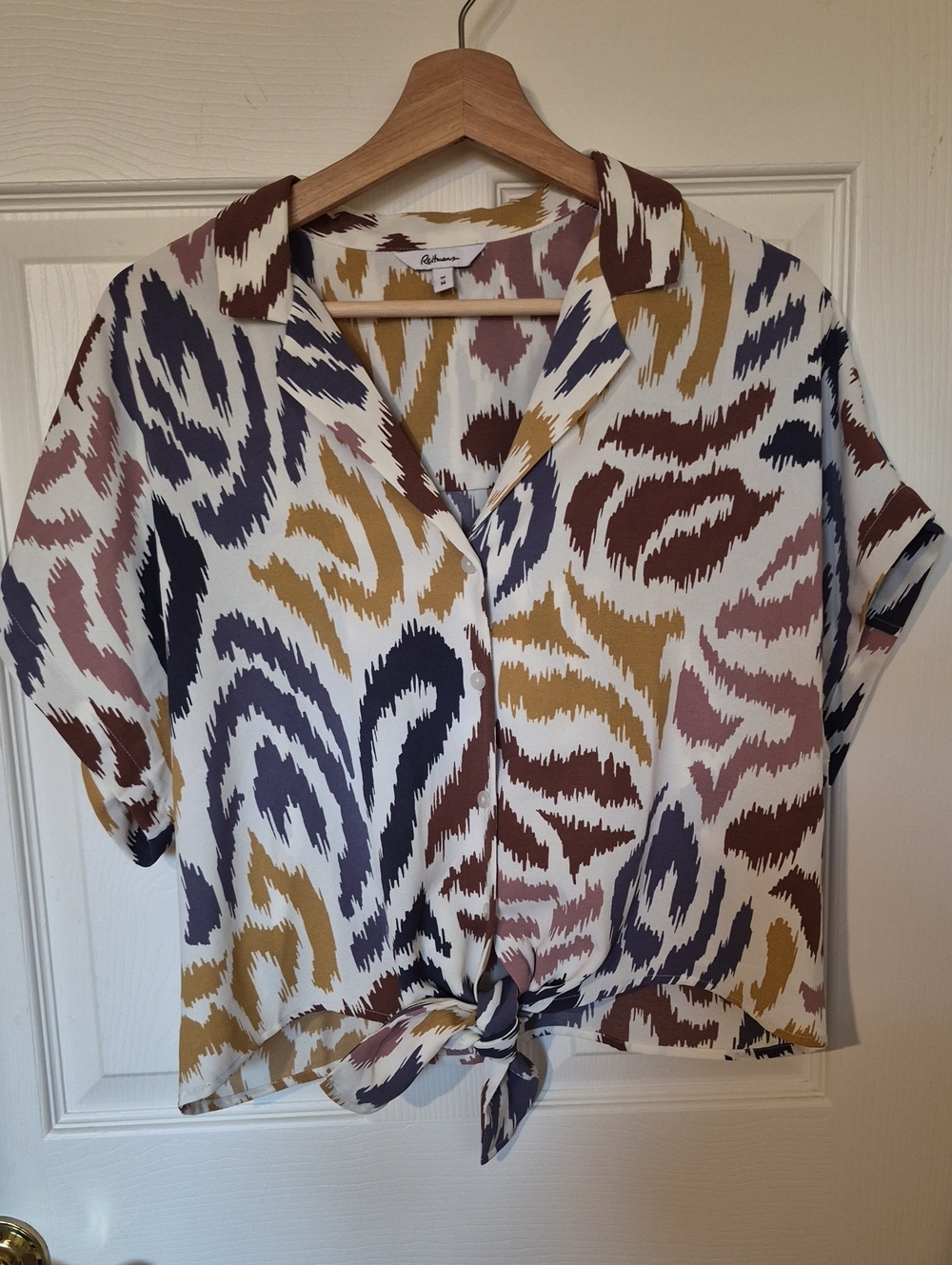 Reitmans Earthy Ikat Print Button-Up Camp Shirt with Tie-Front - Size Medium